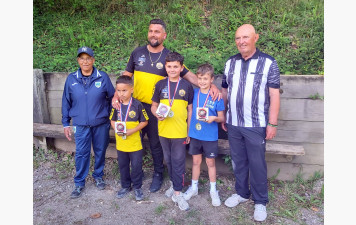 TRIPLETTES JEUNES 2026