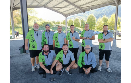 FELICITATIONS AU CLUB DE CAZERES